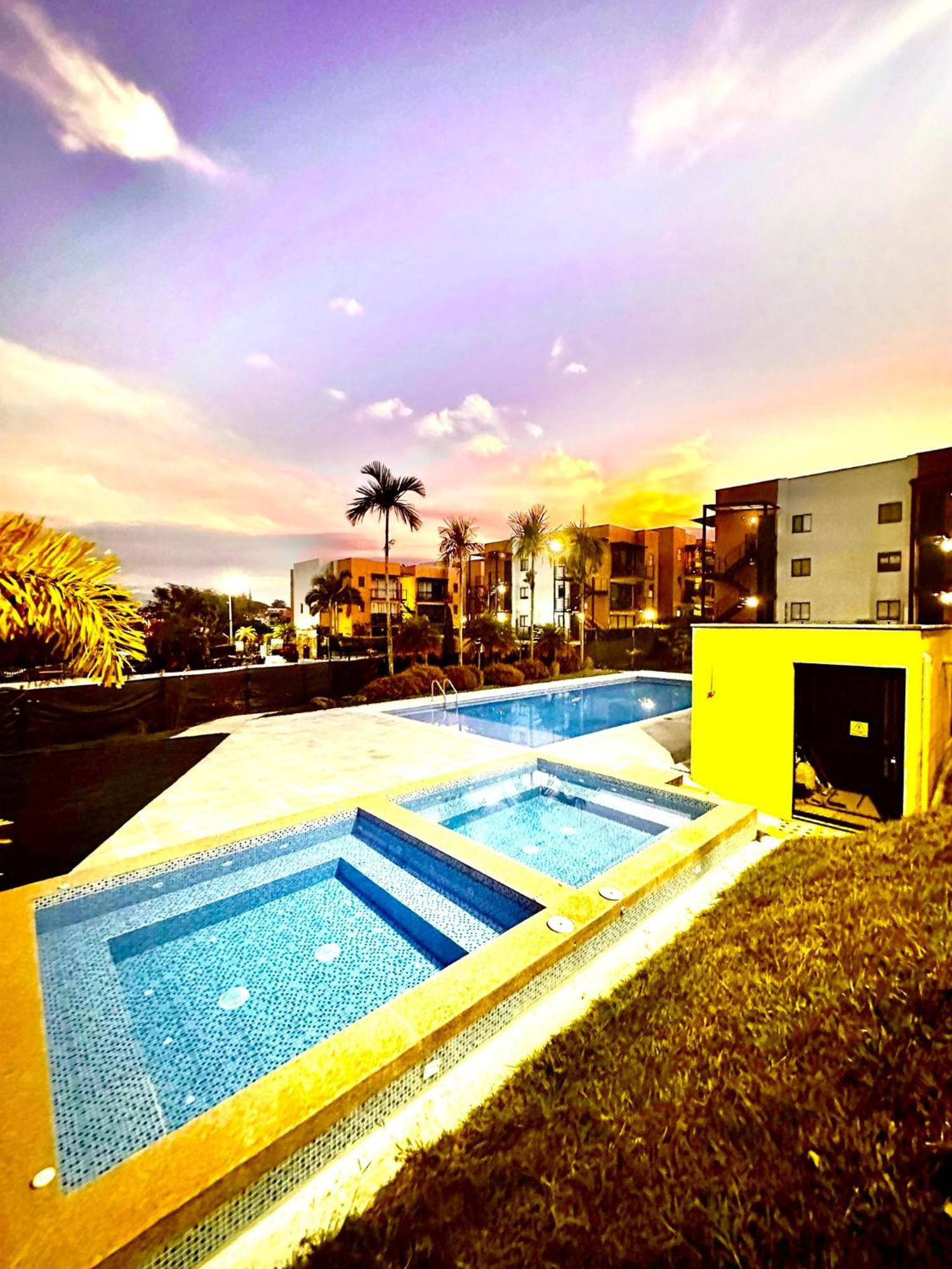 Apartamento Privado Vacacional A 5M Del Aeropuerto, 20 Minutos Del Parque Del Cafe Y Centro De Armenia Con 4 Piscinas, 3 Jacuzzi, Sauna By Molca Xperiences 2H Exteriér fotografie